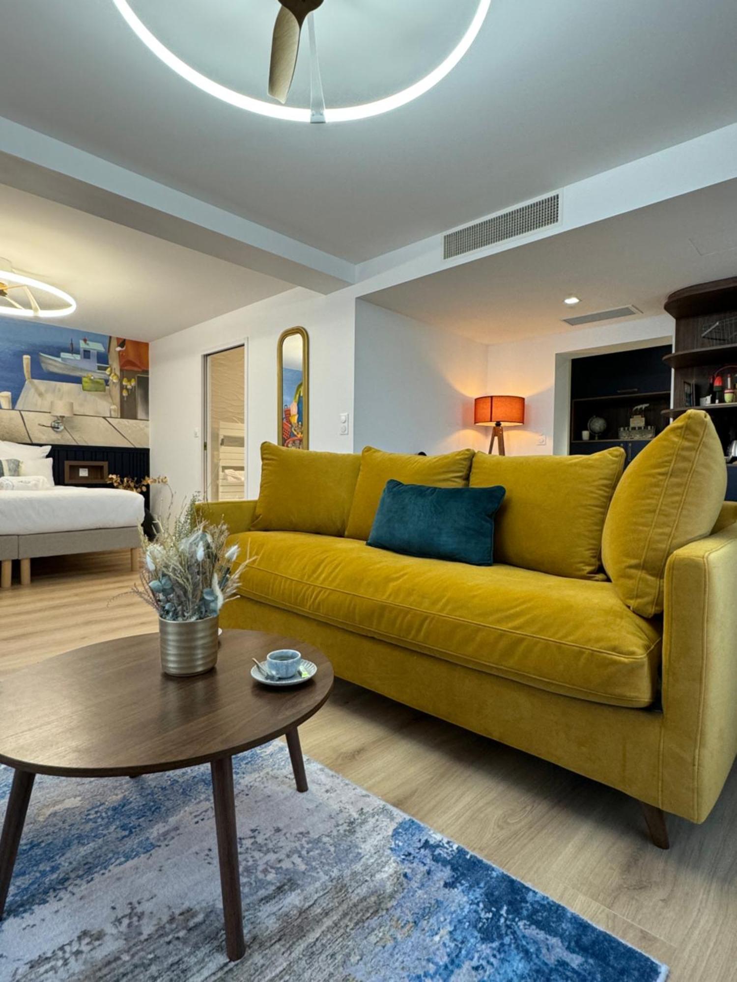Domaine Les Clayeres Hotel Talmont-Saint-Hilaire Екстериор снимка